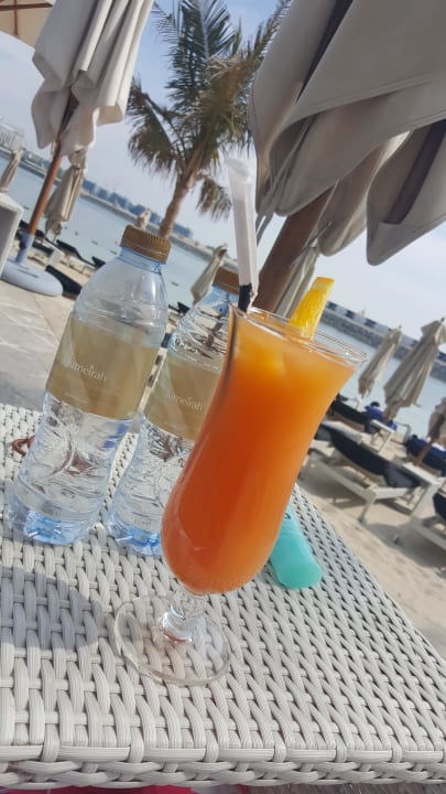 Leckere Cocktails  Conrad Abu Dhabi Etihad Towers