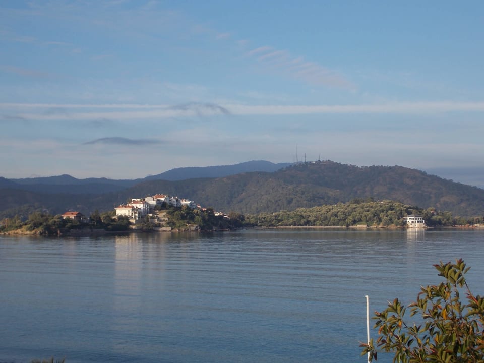 Blick von unserem Zimmer zum Meer Makri Beach Hotel