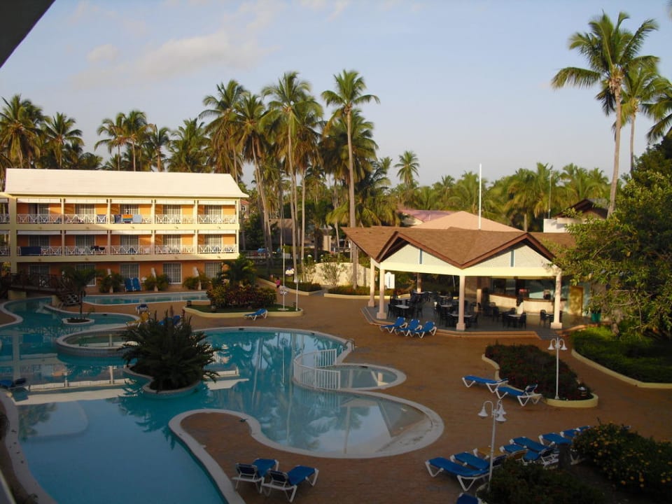 Pool bei Wohnblock 10 Vista Sol Punta Cana