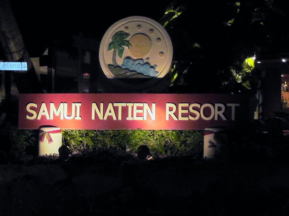 Blick vom Strand am Abend Samui Natien Resort