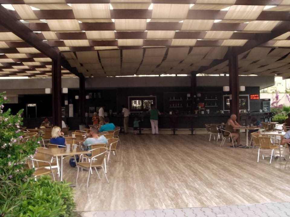 Poolbar & Abendbar Hotel Royal Garden Beach