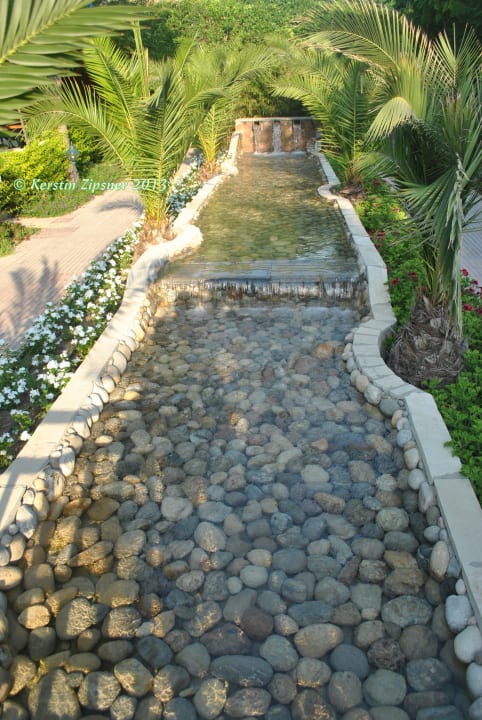 Wasserlauf Can Garden Beach