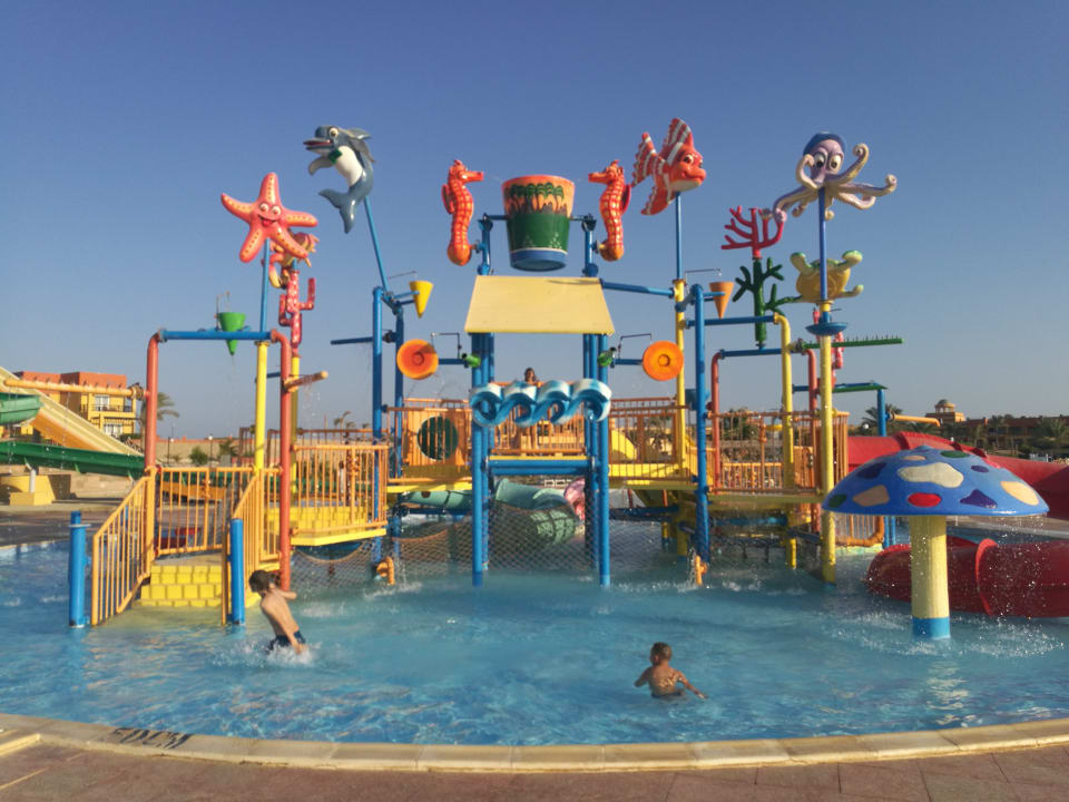 Pool Malikia Resort Abu Dabbab