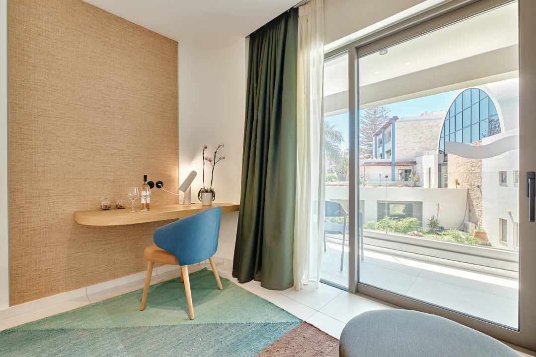 Zimmer Paralos Kosta Alímia