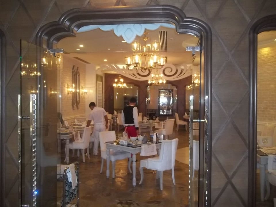 A la Carte Restaurant Hotel Delphin Imperial