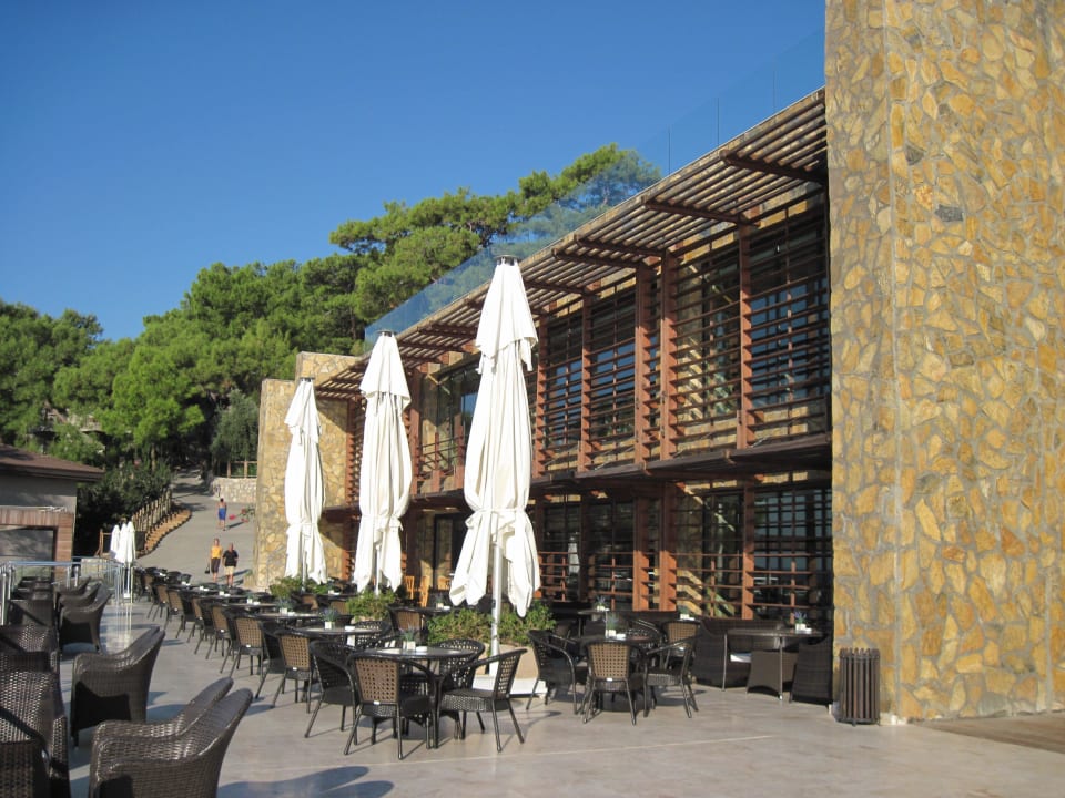 Hauptrestaurant/Bar am oberen Pool TUI BLUE Seno - Adults Only