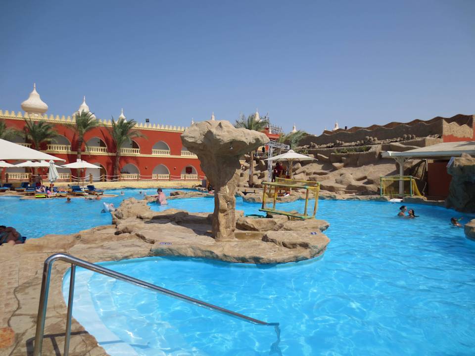 Großer Pool Pickalbatros Alf Leila Wa Leila Resort - Neverland Hurghada