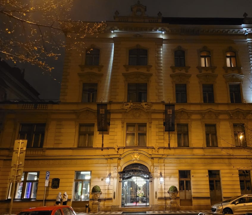 Außenansicht Le Palais Art Hotel