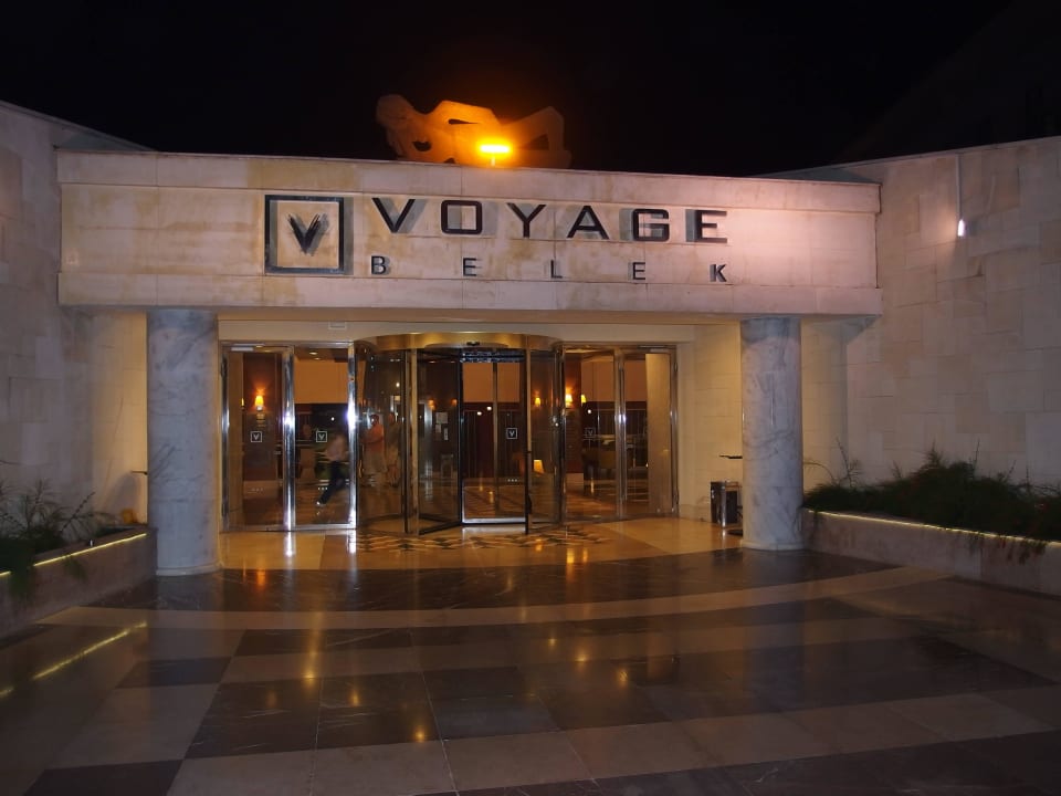 Eingang zum Haupthaus  Voyage Belek Golf & Spa