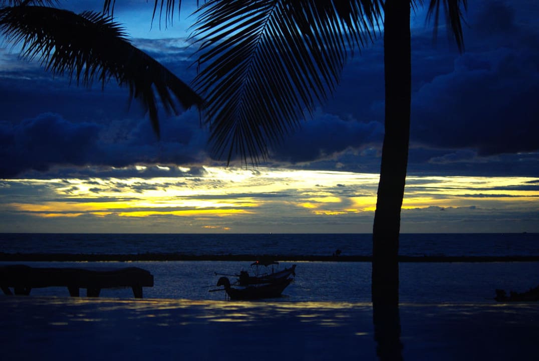 Zachód słońca Hotel Salad Hut