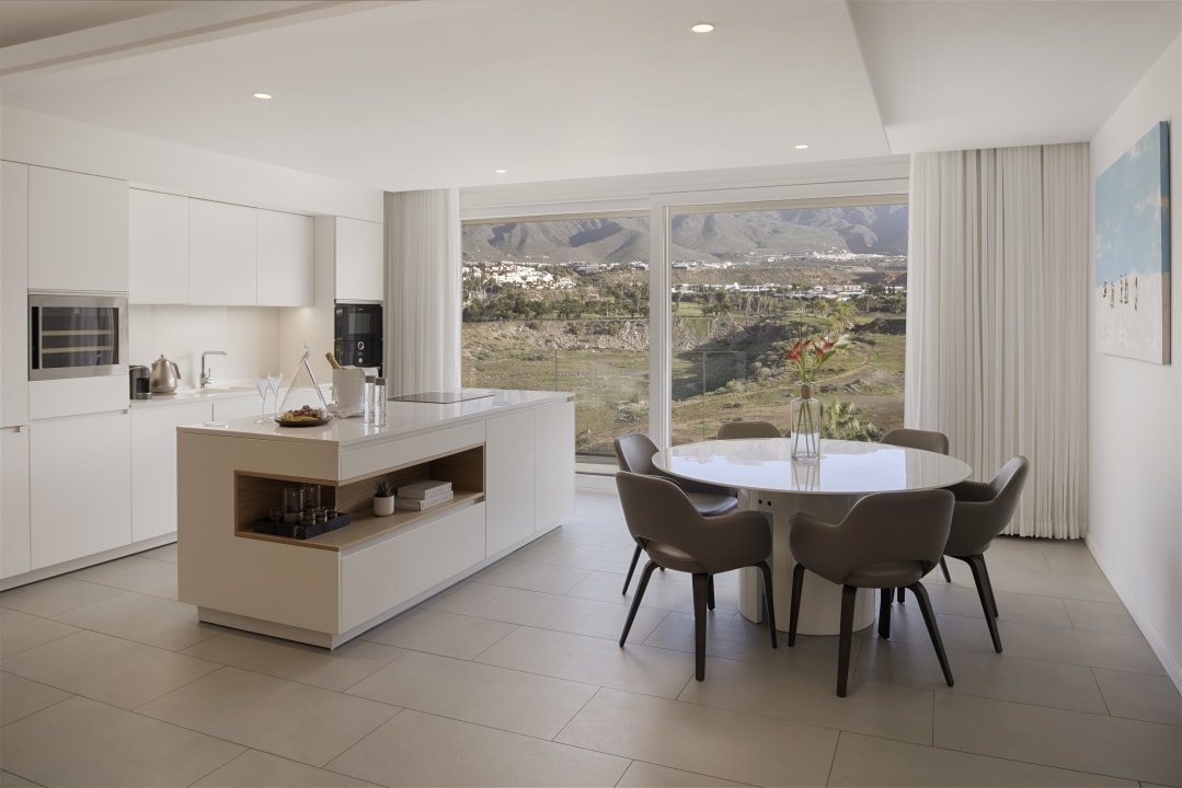 Zimmer Royal Hideaway Corales Suites