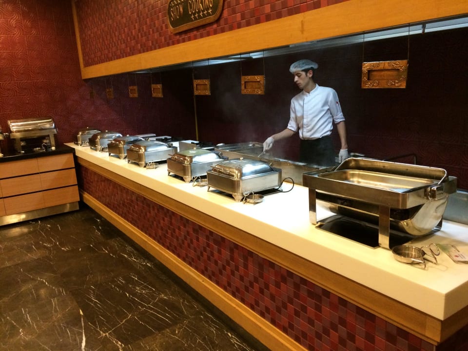 Buffet täglich was anderes Ramada Plaza by Wyndham Antalya