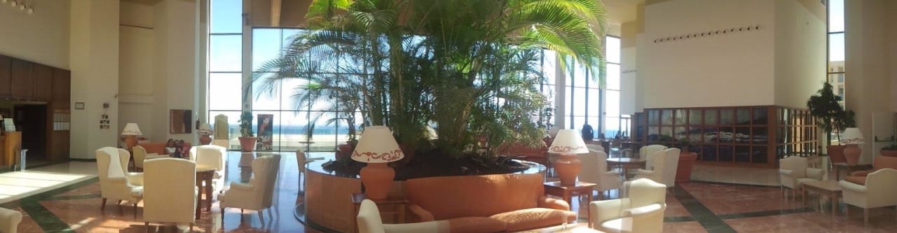 180 Grad Blick der Lobby SBH Club Paraiso Playa