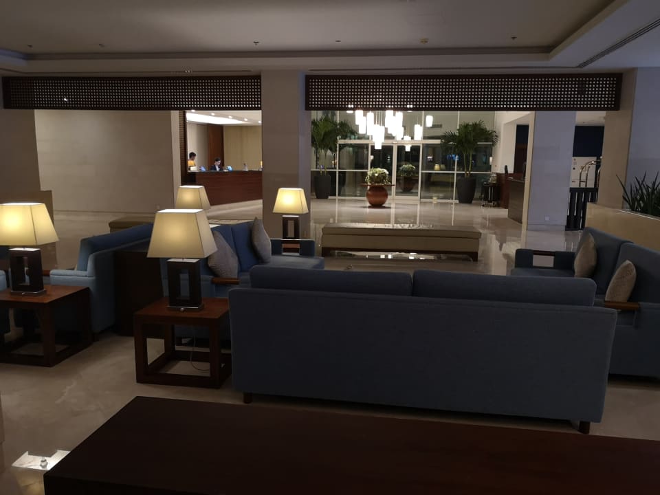 Lobby Radisson Blu Resort Fujairah
