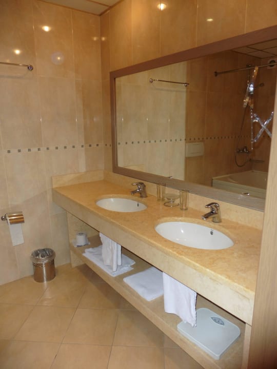 2 Waschbecken Flamingo Grand Hotel & Spa