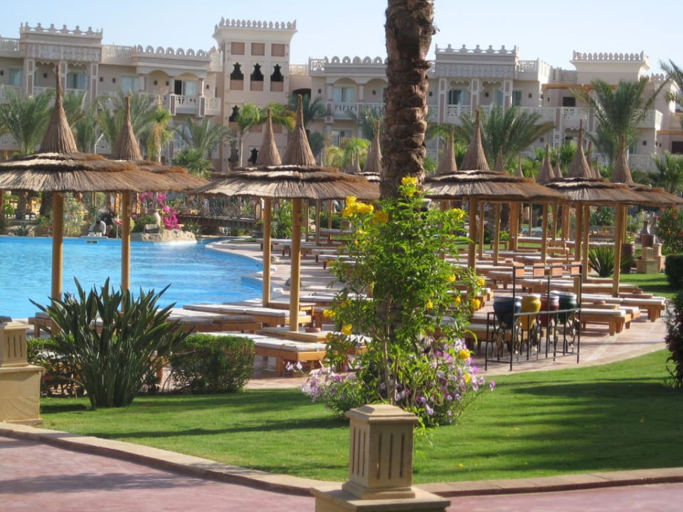Gartenanlage und Pool Pickalbatros Palace Resort