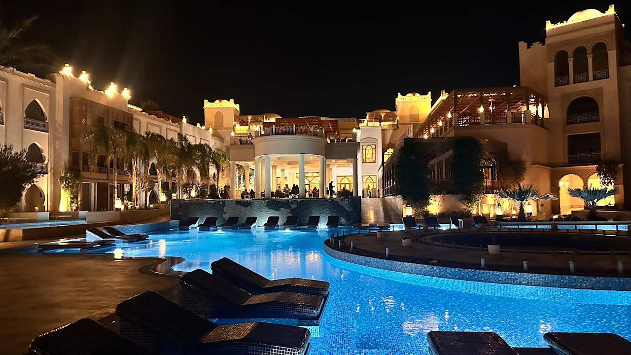 Pool The Grand Palace - Adults only