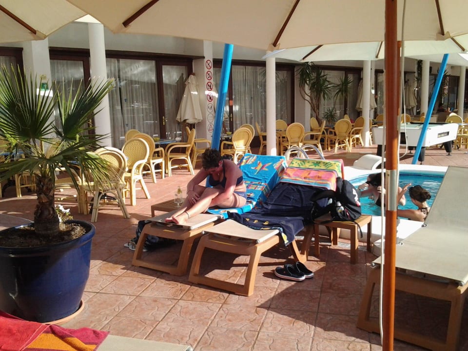 Entspannung am Pool Hotel Osiris