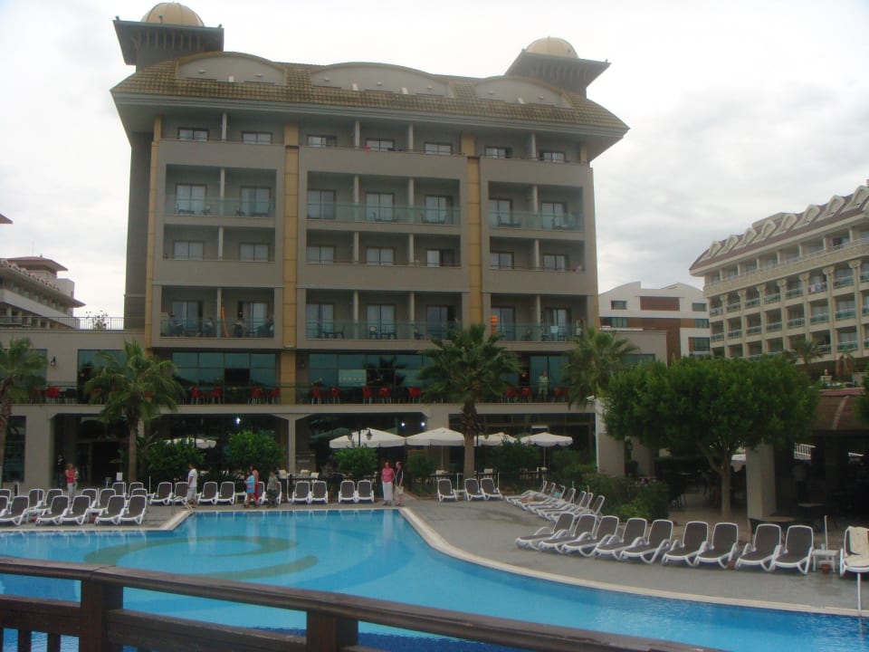 .. vom oberen Poolbereich Aydinbey Kings Palace & Spa