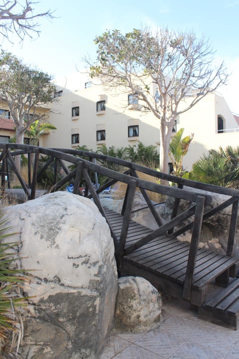 Brücke zwischen Pools Riviera Spa Resort - Adults Only