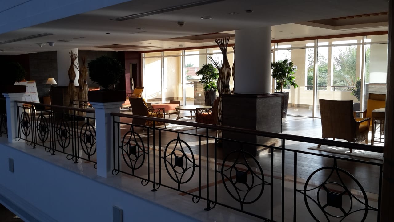 Lobby Fujairah Rotana Resort & Spa