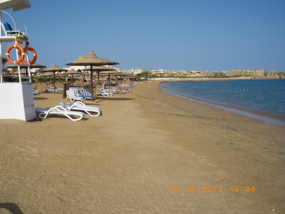 Schöner und gepflegter Strand  Old Palace Resort Sahl Hasheesh