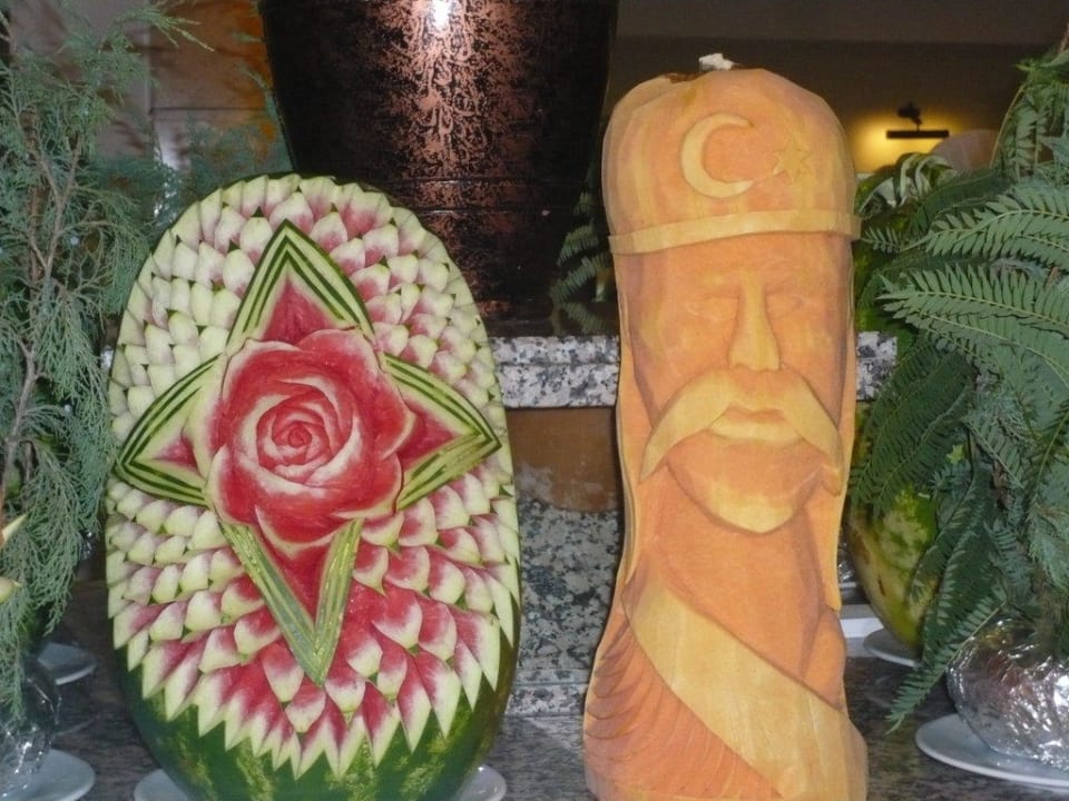 Tägliche Deko des Büffets Trendy Aspendos Beach Hotel