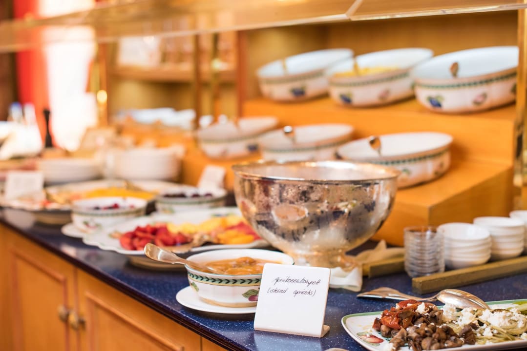Unser Frühstücksbuffet für den Start in den Tag. Romantik Hotel Bülow Residenz