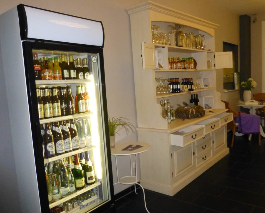 MaxiBar Hotel Kleiner Yachthafen