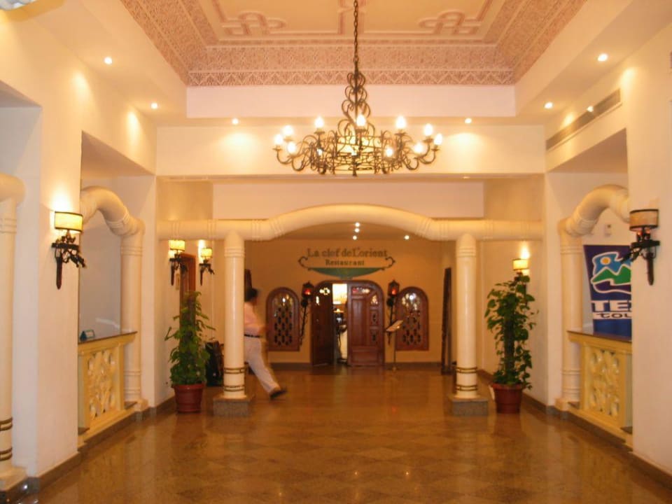 Zum Restaurant Pickalbatros Dana Beach Resort - Hurghada