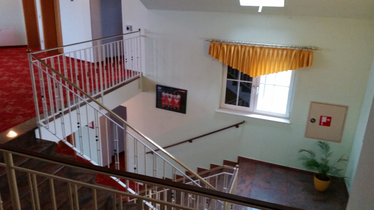 Stiegenhaus Thermenhotel Kurz