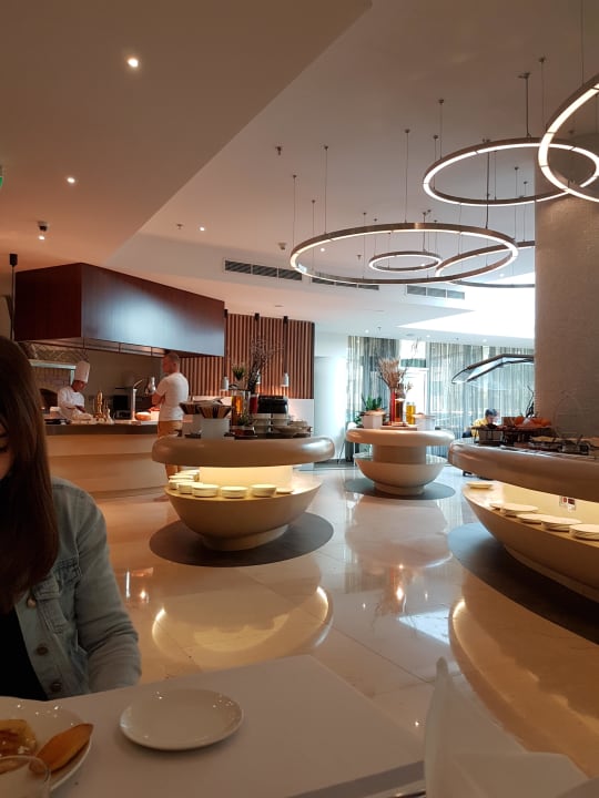 Abendbrot Ramada by Wyndham Dubai Barsha Heights