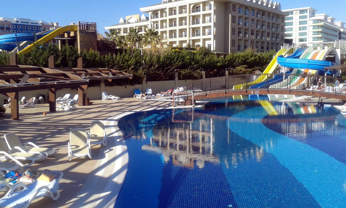 Blick auf den Pool Adalya Ocean Deluxe