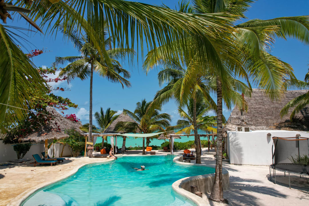 Pool Aya Beach Resort