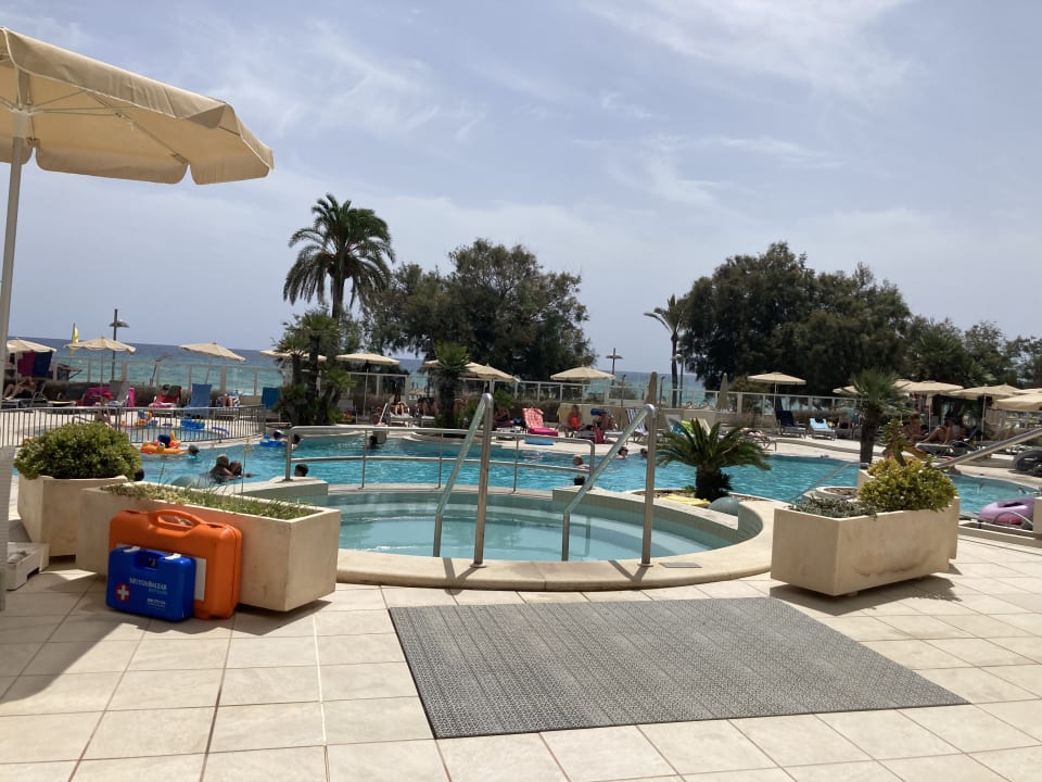 Pool Sabina Hotel & Suites