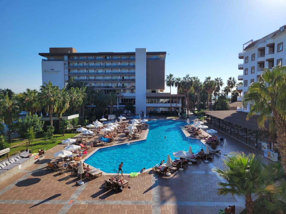 Pool Hotel Royal Garden Beach