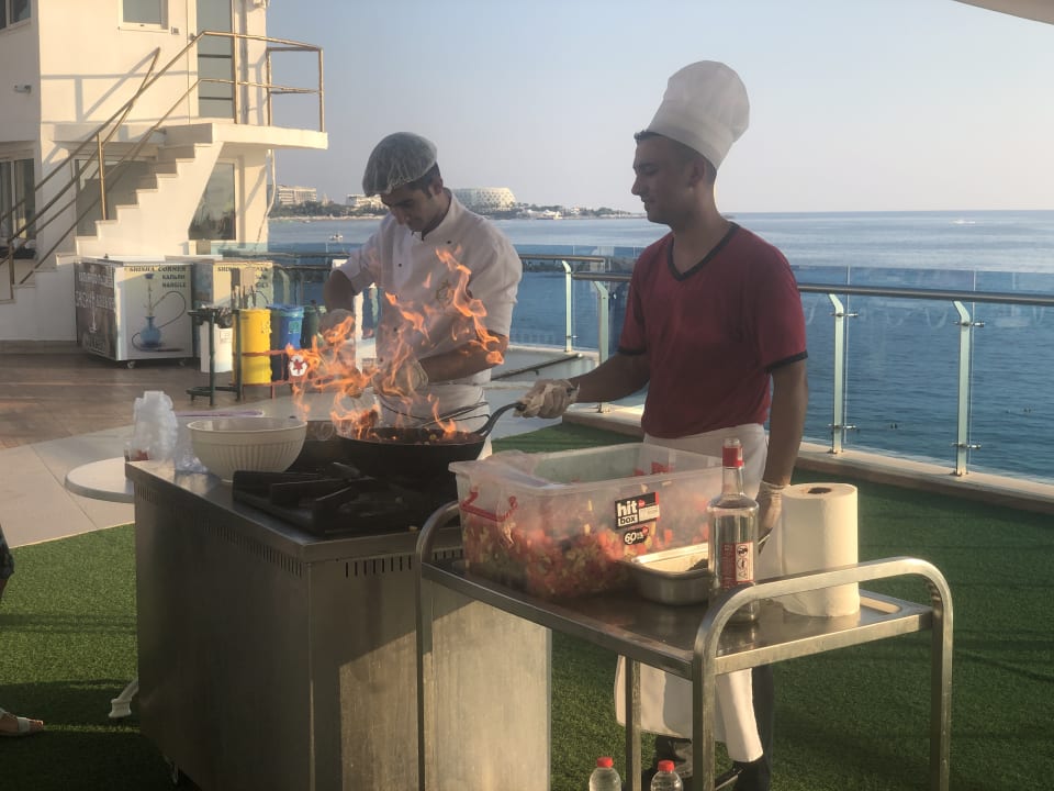 Sonstiges Azura Deluxe Resort & Spa Hotel