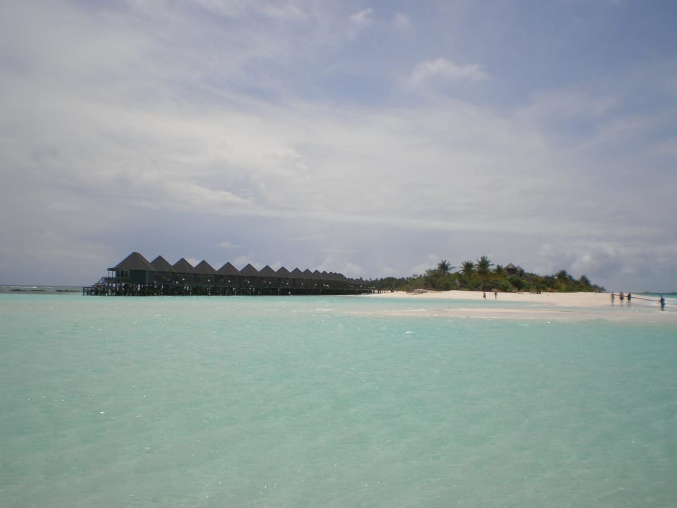 Sandbank Kuredu Island Resort & Spa