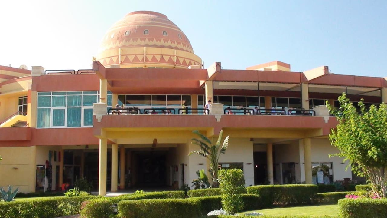 Z ogrodu Malikia Resort Abu Dabbab