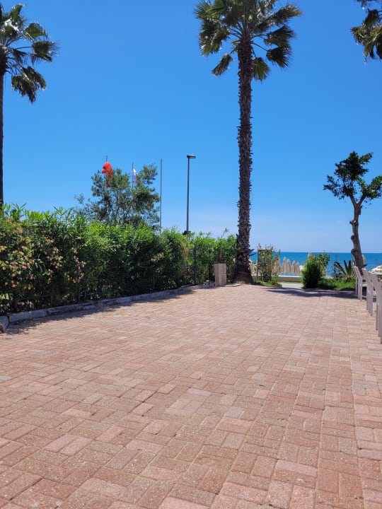 Strand Seaden Corolla Hotel