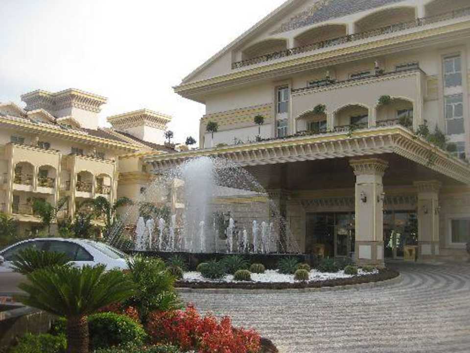 Eingang Diamond Excellence Resort & Spa