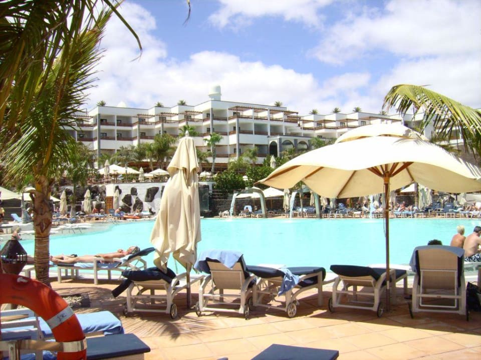 Pool im Hotel Yaiza Princesa Yaiza Suite Hotel Resort