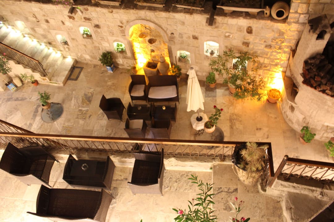 Blick in den Innenhof Erenbey Cave Hotel