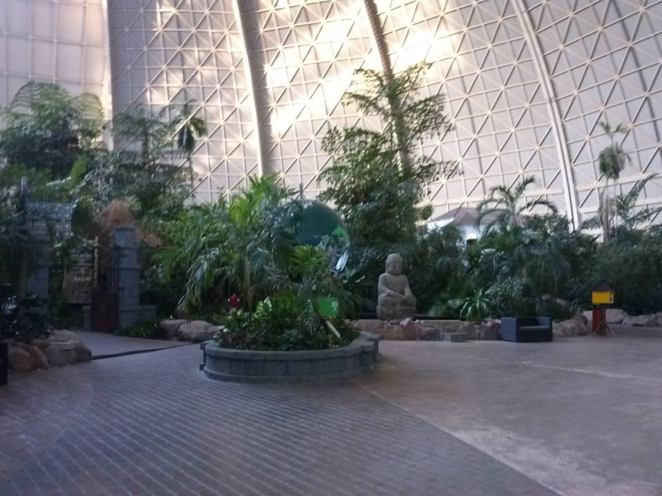 Welcome Area  Tropical Islands Resort