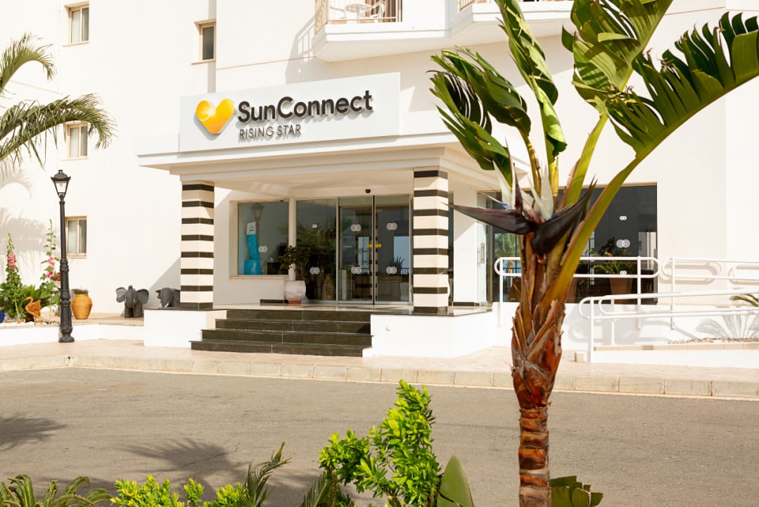 Lobby SunConnect Rising Star