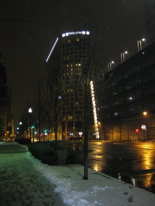 Hotel bei Nacht Hotel The Westin Jersey City Newport