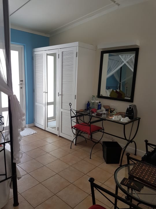 Zimmer Kuredu Island Resort & Spa