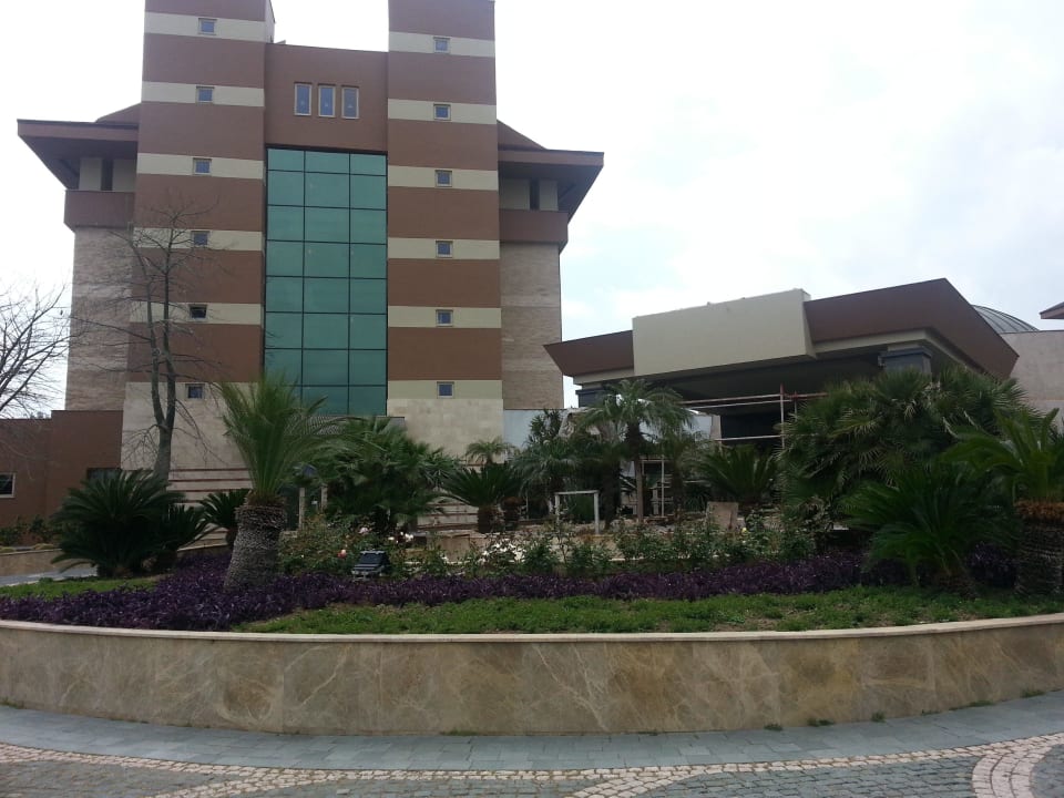 Einfahrt zum Kumköy Sunis Kumköy Beach Resort Hotel & Spa