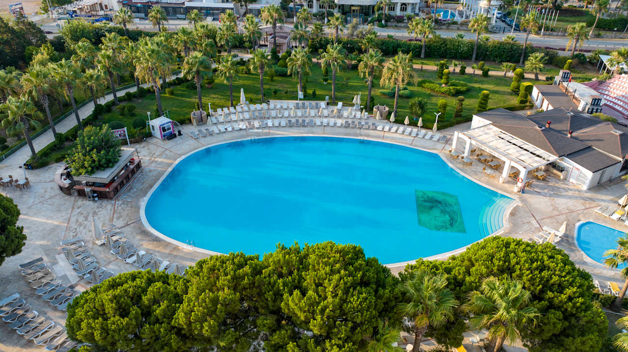 Pool Garden Of Sun