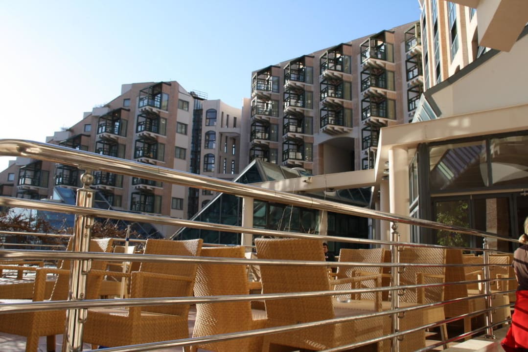 Außenansicht auf das Hauptgebäude Limak Limra Hotel & Resort